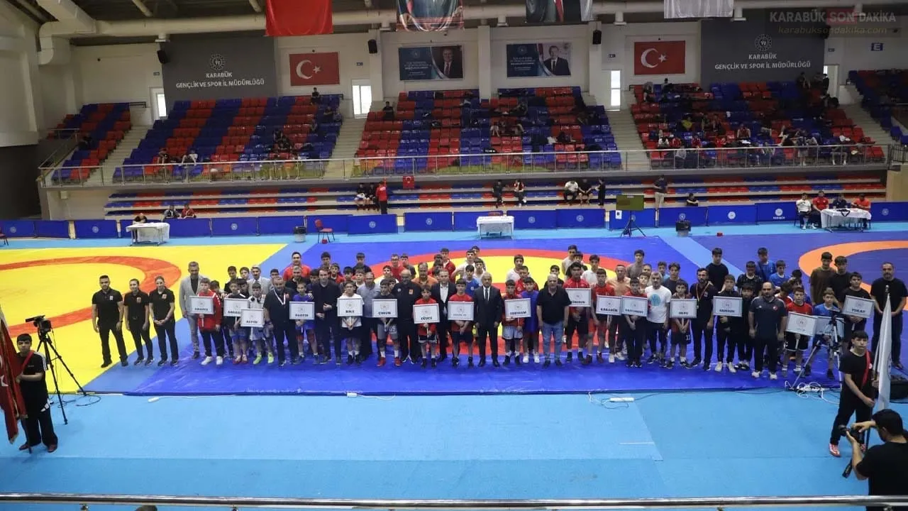 KARABÜK’TE ANALİG GÜREŞ GRUP MÜSABAKALARI BAŞLADI