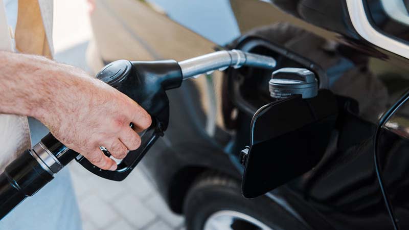 MOTORİNDE 1,29 TL İNDİRİM! POMPADA FİYATLAR DÜŞTÜ Motorin fiyatlarına 7 Mayıs 2025’te 1,29 TL indirim geldi! Brent