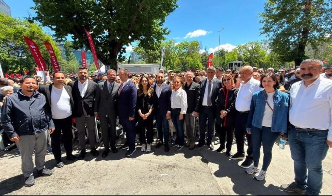 BAŞKAN ELİF KÖSE ANKARA’DAN SESLENDİ: “HAKSIZLIĞIN KARŞISINDA DİMDİK DURACAĞIZ” CHP Safranbolu Belediye Başkanı Elif Köse, Ankara'daki bayramlaşma programının ardından