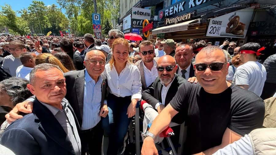 BAŞKAN ELİF KÖSE ANKARA’DAN SESLENDİ: "HAKSIZLIĞIN KARŞISINDA DİMDİK DURACAĞIZ" 2 BAŞKAN ELİF KÖSE ANKARA’DAN SESLENDİ: "HAKSIZLIĞIN KARŞISINDA DİMDİK DURACAĞIZ"
