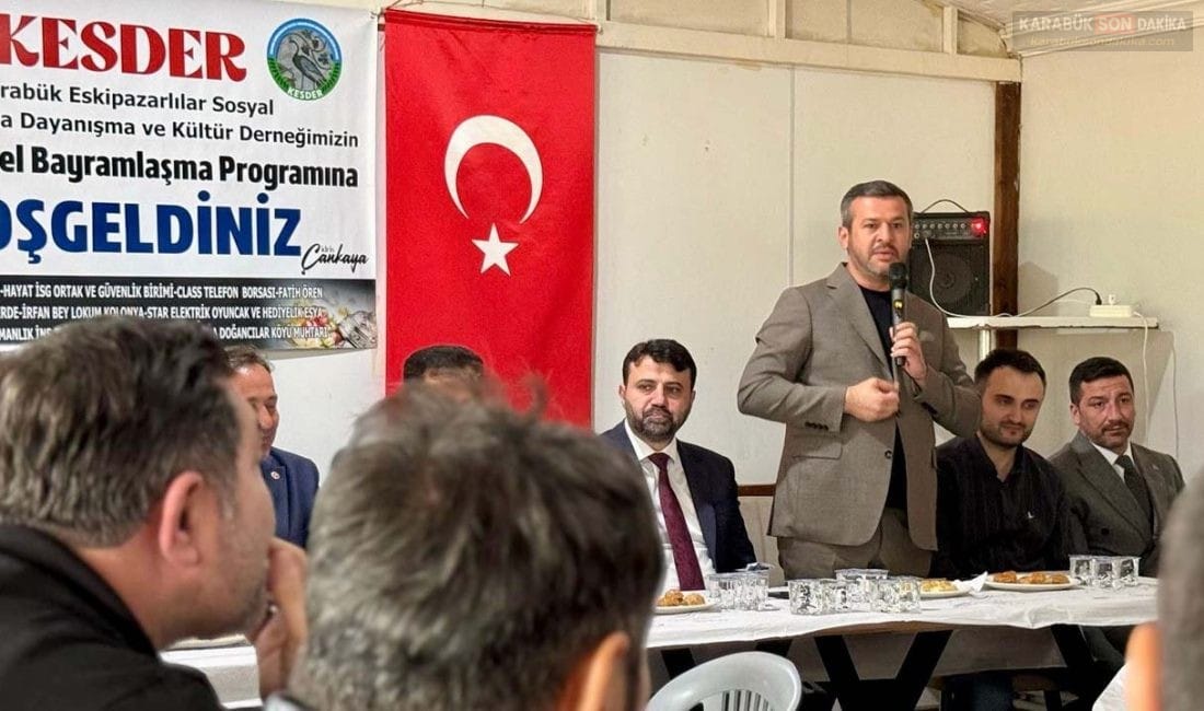BAŞKAN ÖZKAN ÇETİNKAYA KESDER’İN BAYRAMLAŞMA PROGRAMINA KATILDI Karabük Belediye Başkanı Özkan Çetinkaya, KESDER tarafından düzenlenen geleneksel bayramlaşma