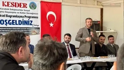 Karabük Belediye Başkanı Özkan Çetinkaya, KESDER tarafından düzenlenen geleneksel bayramlaşma
