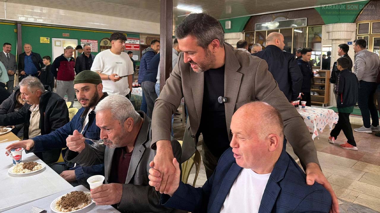 Karabük Belediye Başkanı Özkan Çetinkaya, Kurban Bayramı buluşmasında Aydınlıkevler Mahallesi