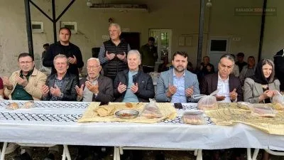 Karabük'ün Ovacık ilçesinde asırlık Ziyrat geleneği dualarla yaşatıldı. Ekincik Köyü’ndeki