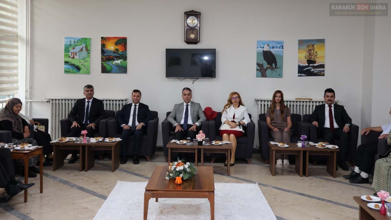 VALİ OKTAY ÇAĞATAY'DAN HUZUREVİNE ANLAMLI BAYRAM ZİYARETİ 1 VALİ OKTAY ÇAĞATAY'DAN HUZUREVİNE ANLAMLI BAYRAM ZİYARETİ