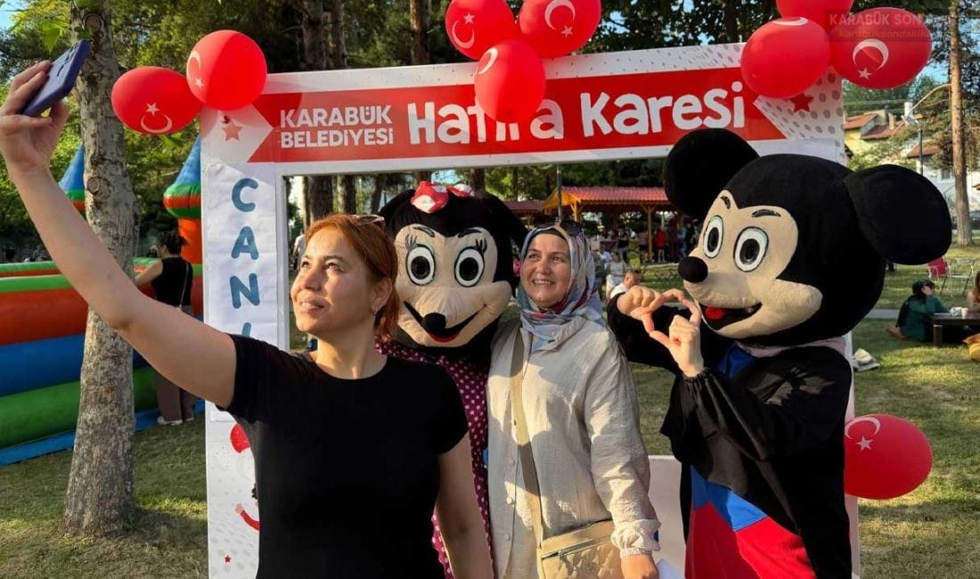 HAS BAHÇE’DE BABALAR GÜNÜ ŞÖLENİNE YOĞUN İLGİ Karabük Belediyesi'nin Has Bahçe'de düzenlediği Babalar Günü etkinliği, binlerce vatandaşın
