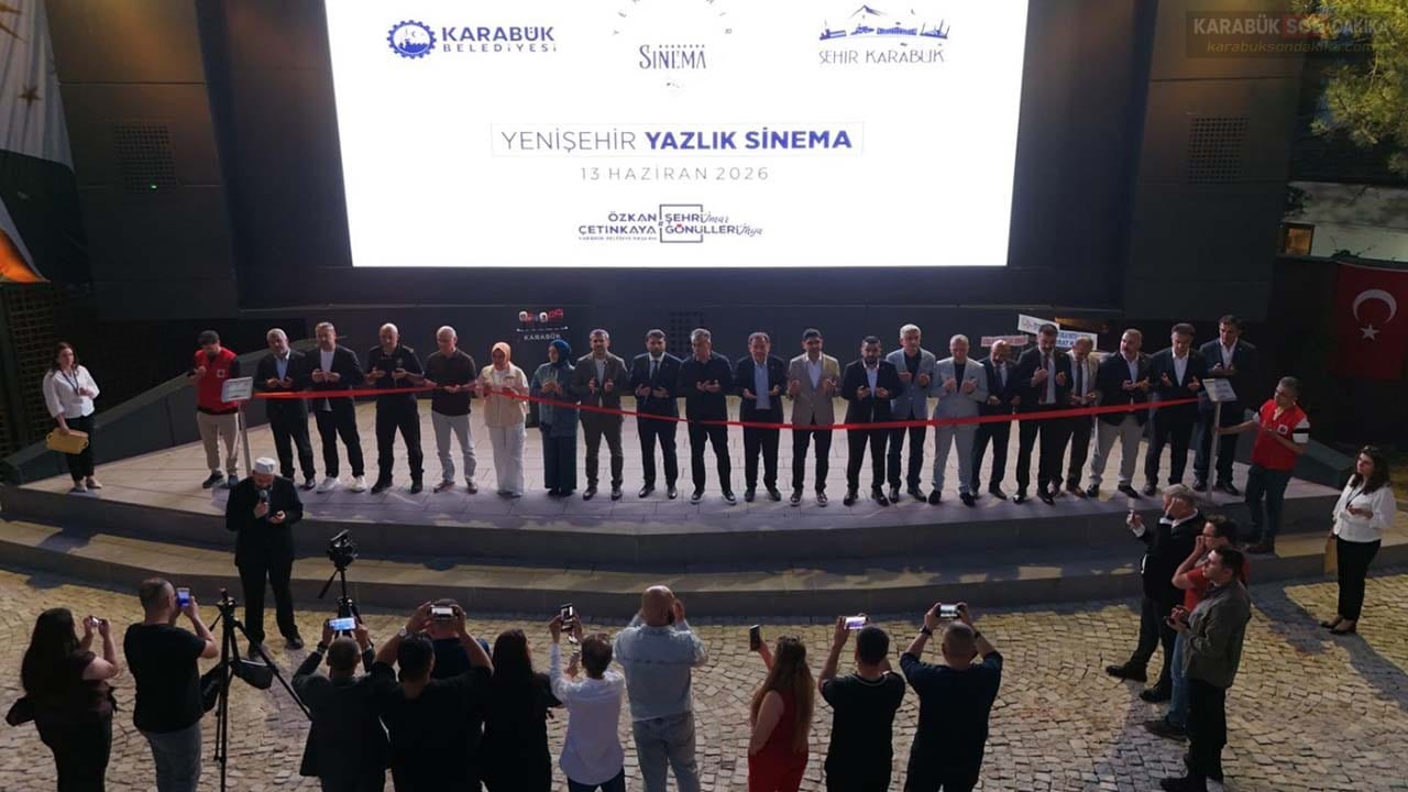 KARABÜK’TE EFSANE GERİ DÖNDÜ: YENİŞEHİR YAZLIK SİNEMASI AÇILDI 1 KARABÜK’TE EFSANE GERİ DÖNDÜ: YENİŞEHİR YAZLIK SİNEMASI AÇILDI