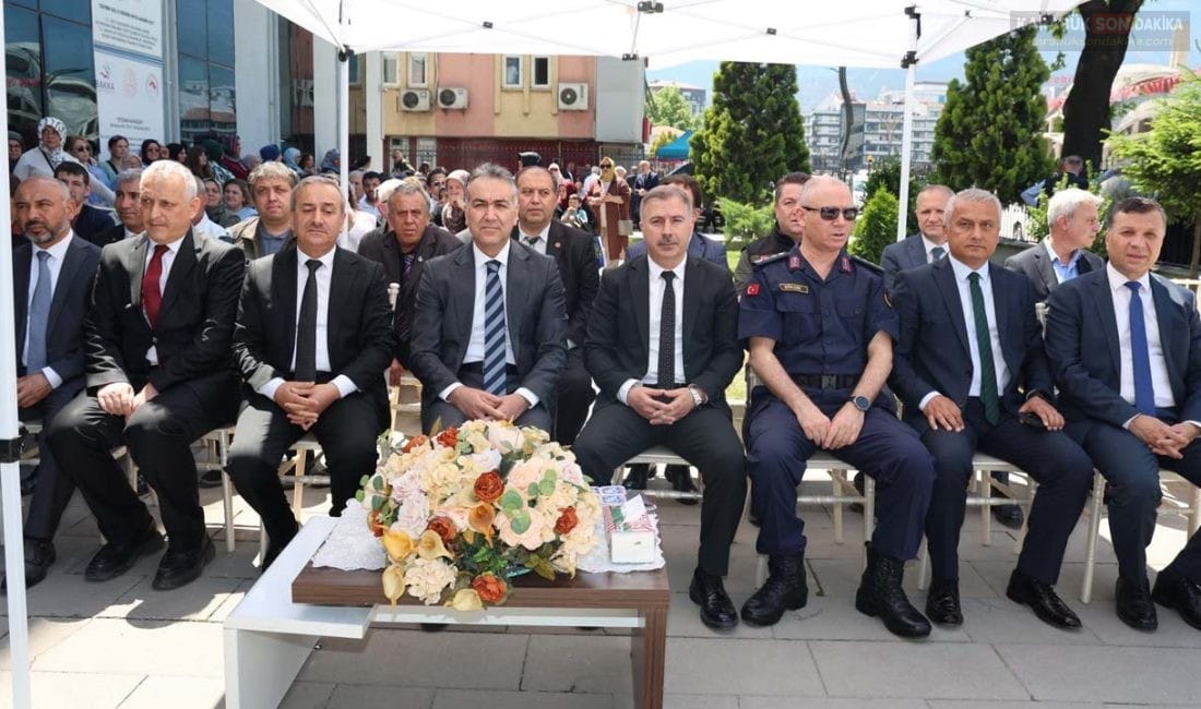 KARABÜK’TE HAYAT BOYU ÖĞRENME HAFTASI COŞKUYLA KUTLANDI Karabük Halk Eğitimi Merkezi'nde Hayat Boyu Öğrenme Haftası sergi açılışı