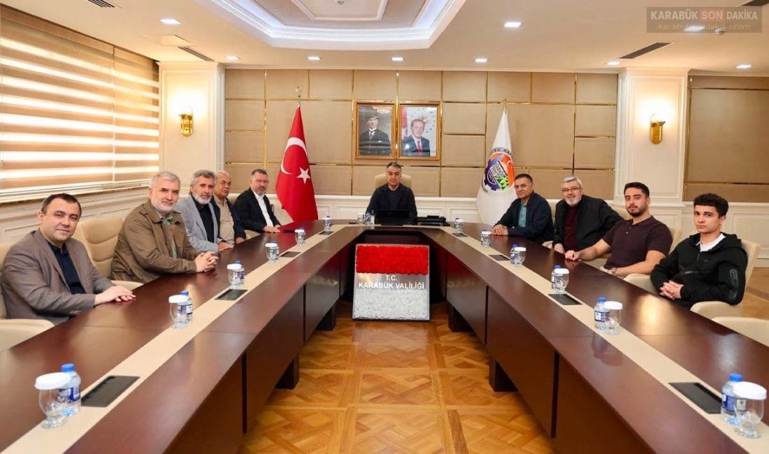 VALİ ÇAĞATAY’DAN KARABÜK’ÜN GELECEĞİ İÇİN “ORTAK AKIL” VURGUSU Karabük Valisi Oktay Çağatay, KBÜ Rektörü Prof. Dr. Fatih Kırışık