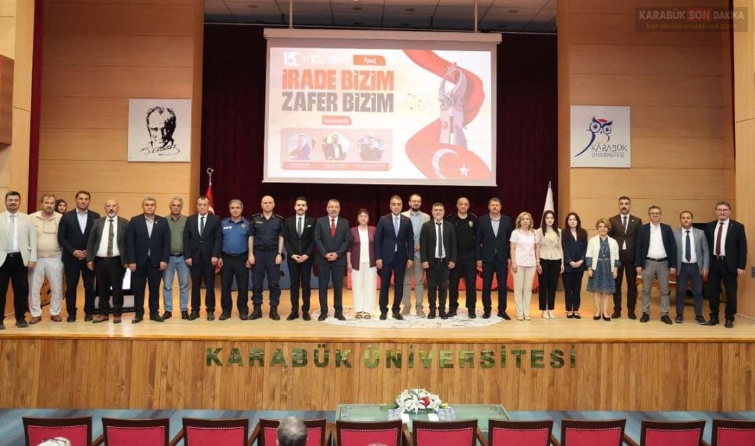 15 TEMMUZ RUHU KARABÜK’TE PANEL VE SERGİYLE YAŞATILDI Karabük Üniversitesi’nde düzenlenen panel ve sergi programında, 15 Temmuz Demokrasi