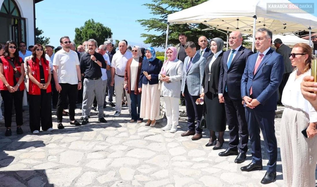 ADEM KURSİYERLERİNİN EL EMEKLERİ GÖRÜCÜYE ÇIKTI Safranbolu ADEM kursiyerlerinin hazırladığı 2 bin 365 el emeği ürün,