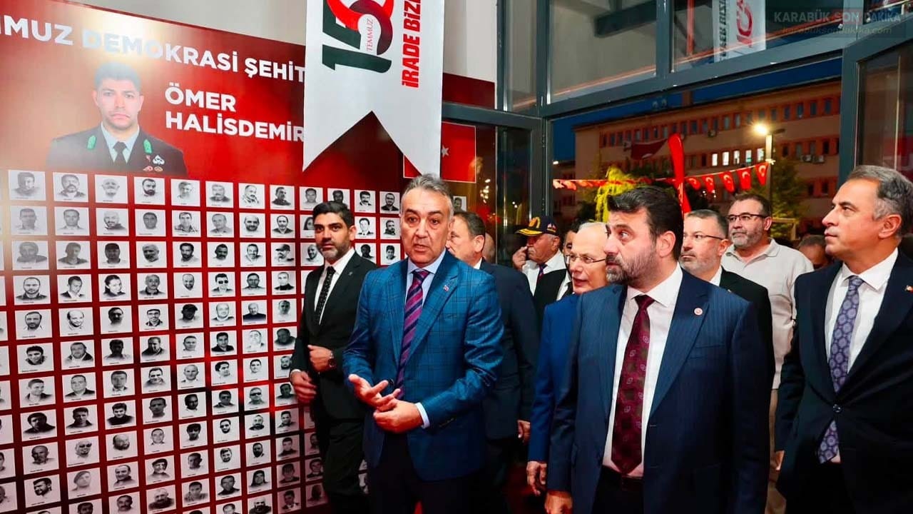 OKTAY ÇAĞATAY 15 TEMMUZ ANMA MERKEZİ'NDE: DEMOKRASİ DESTANI YENİDEN HATIRLANDI 2 OKTAY ÇAĞATAY 15 TEMMUZ ANMA MERKEZİ'NDE: DEMOKRASİ DESTANI YENİDEN HATIRLANDI