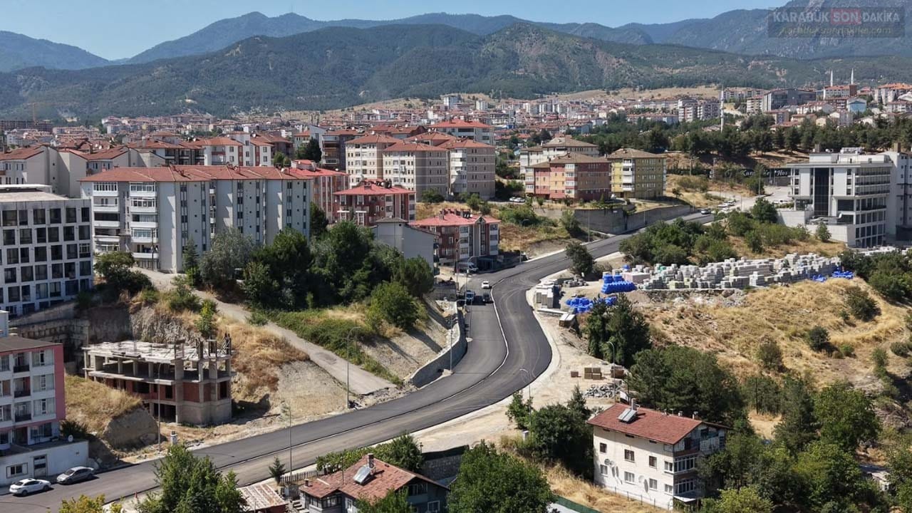 100. YIL MAHALLESİ'NDE YENİ DÖNEM! 1010. CADDE TRAFİĞE AÇILDI 1 100. YIL MAHALLESİ'NDE YENİ DÖNEM! 1010. CADDE TRAFİĞE AÇILDI