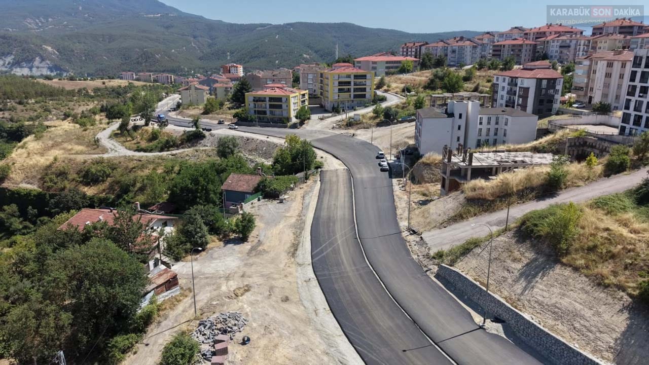 100. YIL MAHALLESİ'NDE YENİ DÖNEM! 1010. CADDE TRAFİĞE AÇILDI 2 100. YIL MAHALLESİ'NDE YENİ DÖNEM! 1010. CADDE TRAFİĞE AÇILDI