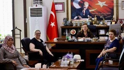 Safranbolu Belediye Başkanı Elif Köse, düzenlenen el yapımı takı workshop