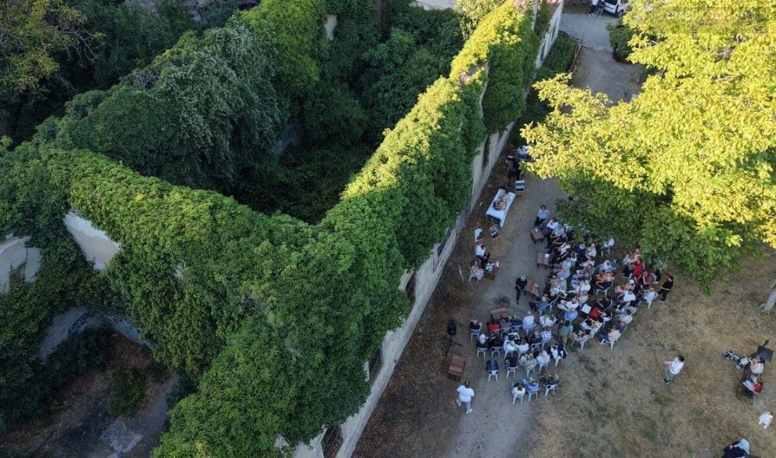 SAFRANBOLU’NUN TARİHİ TABAKHANESİ MİRAS BULUŞMASINDA KONUŞULDU Safranbolu Belediyesi tarafından düzenlenen "Safranbolu Miras Buluşmaları" serisinin ikinci etkinliği,